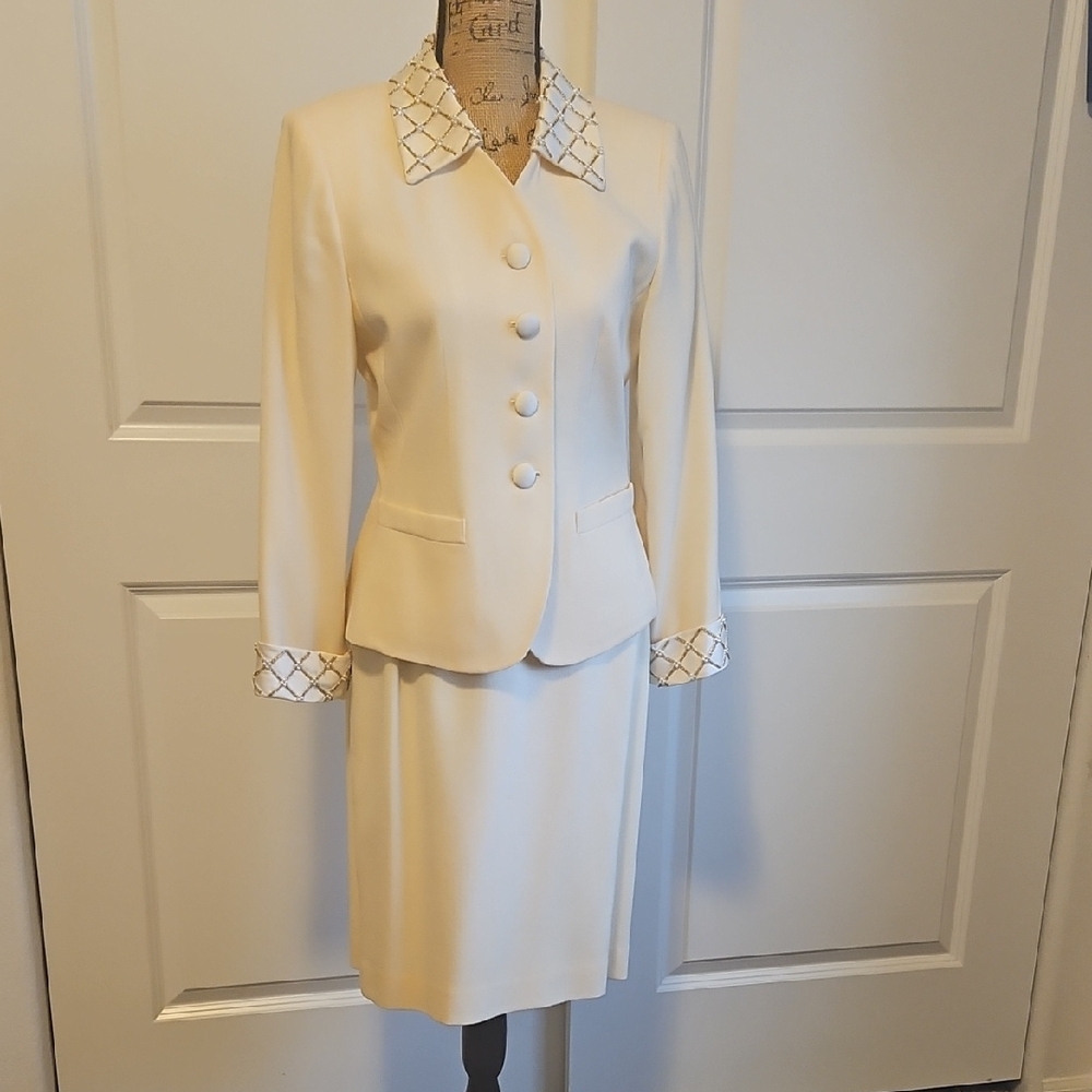 Vintage Le Suit Petite 2 Piece Suit